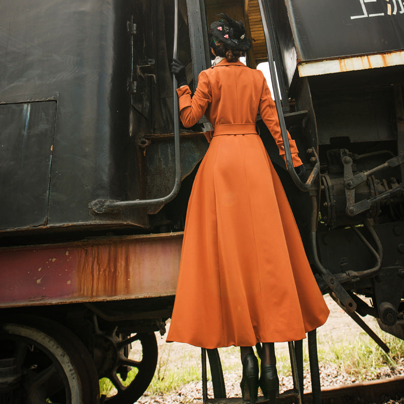 Scène® | Le Manteau Héroïne