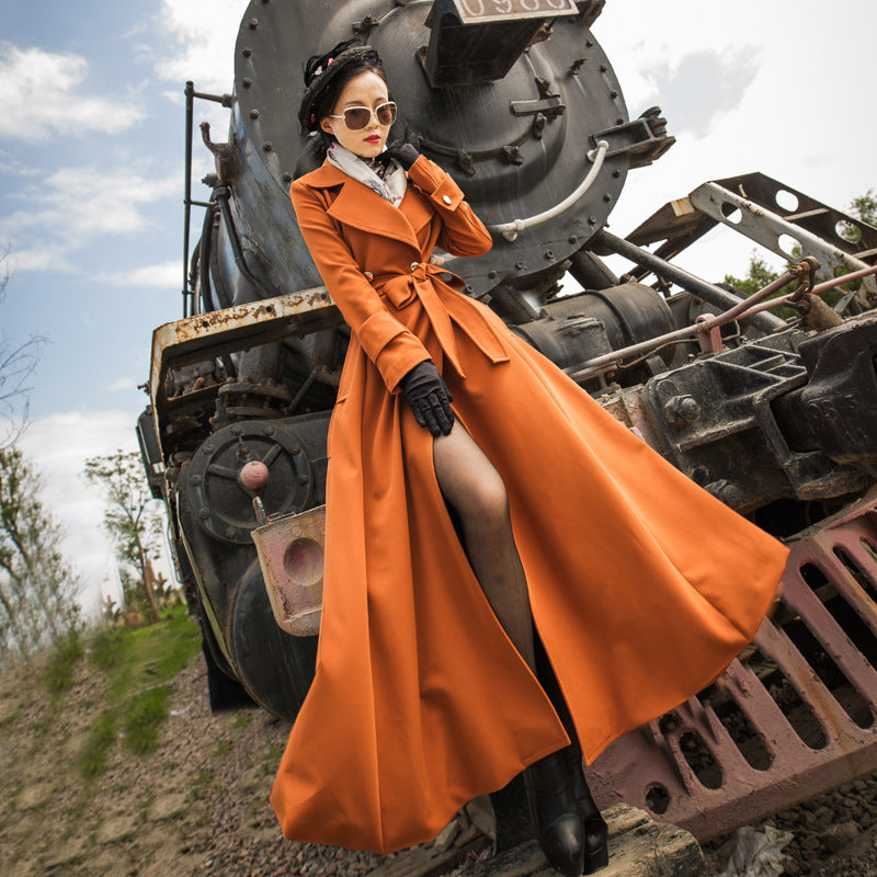 Scène® | Le Manteau Héroïne