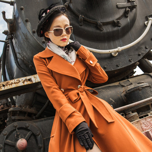 Scène® | Le Manteau Héroïne