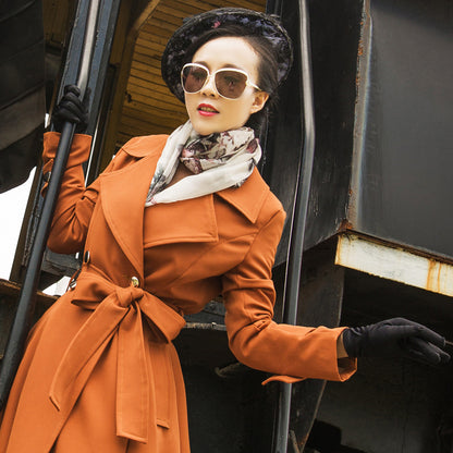 Scène® | Le Manteau Héroïne