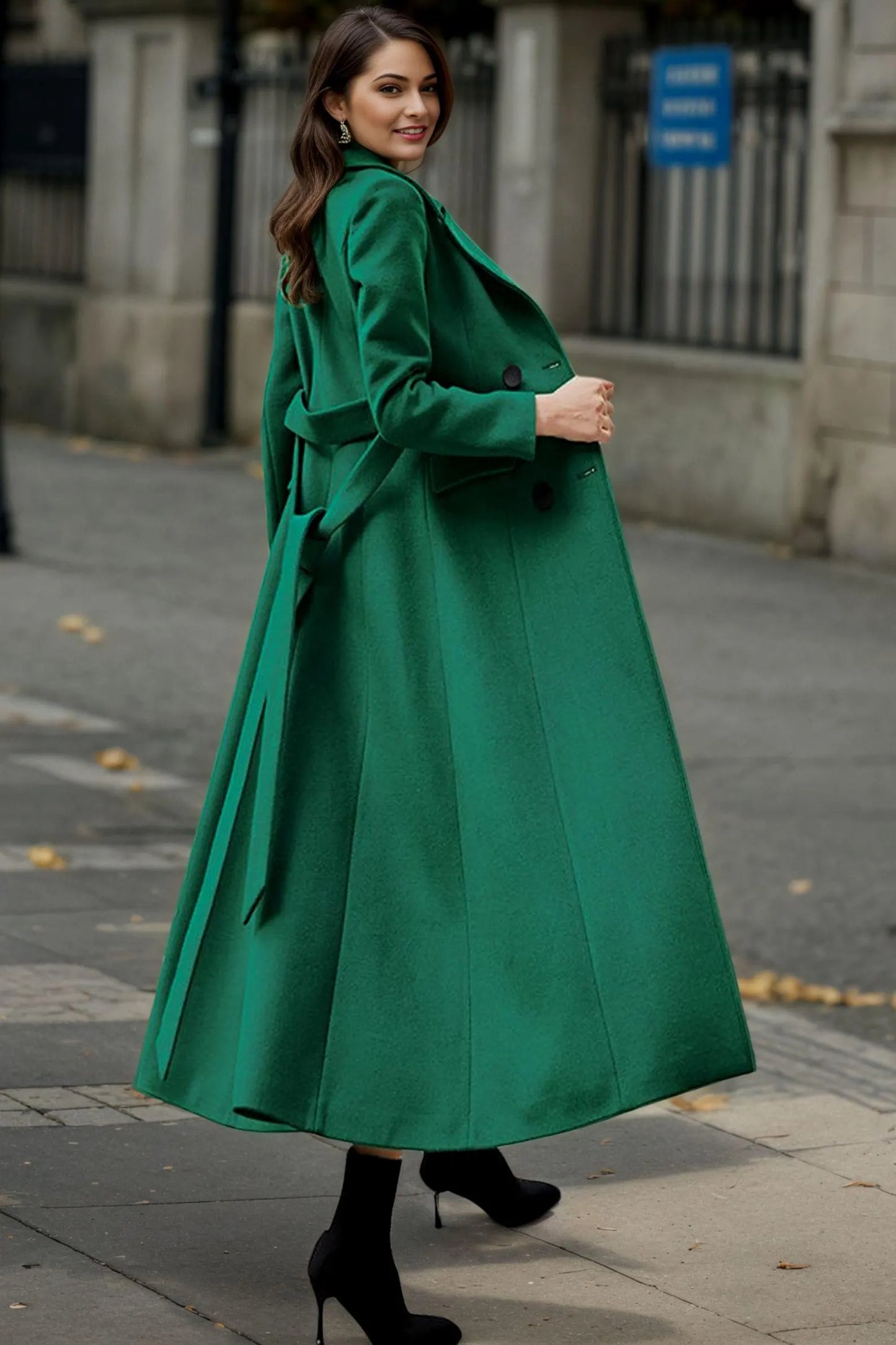 Scène® | Le Manteau Héroïne